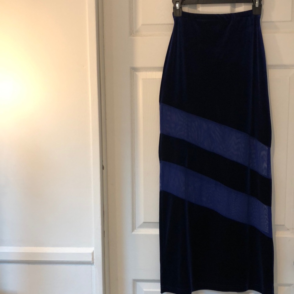 Crushed velvet long skirt